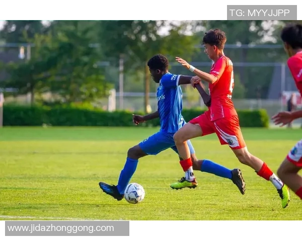 球星回忆：那些年我们一起踢过的足球与追逐的梦想